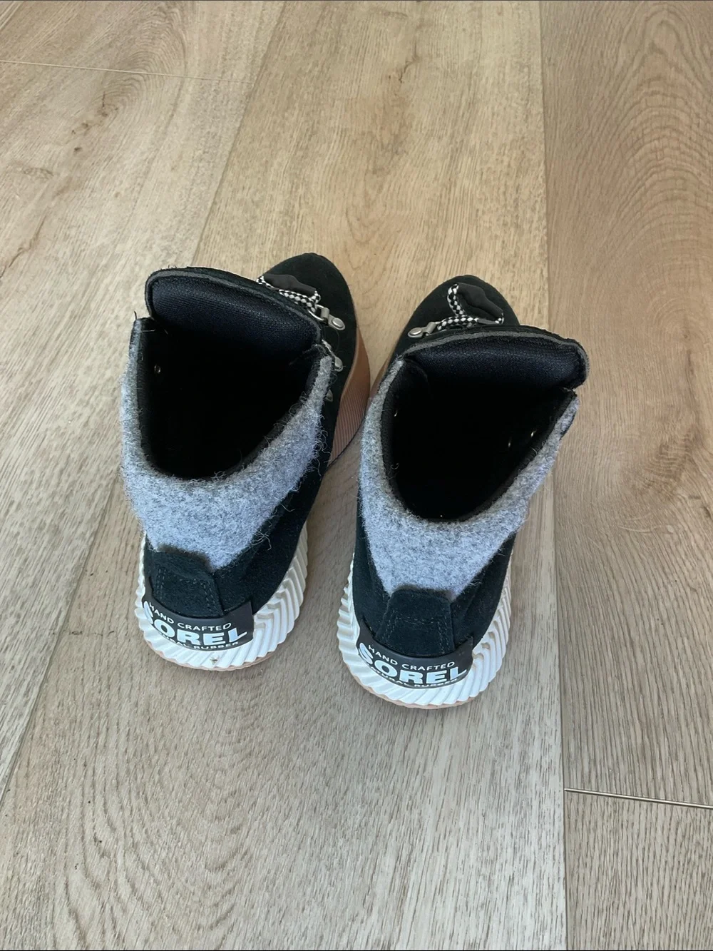 Sorel Black and White Youth Out ‘N About Conquest Waterproof Boots
